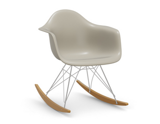 Eames Plastic Armchair RAR