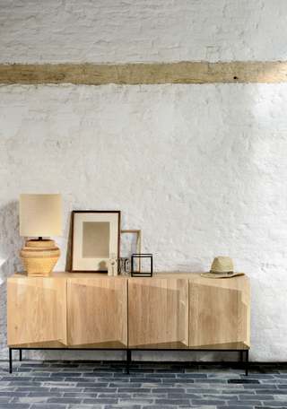 Stairs sideboard - varnished oak - 4 doors (Houtsoort: Eiken hout)